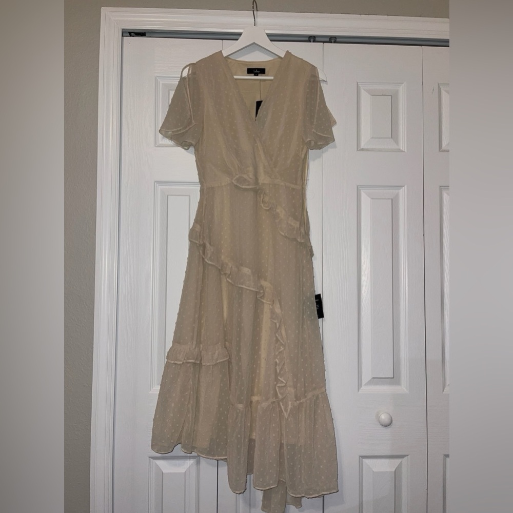 Lulus Cream Ruffled Midi Dress-never worn